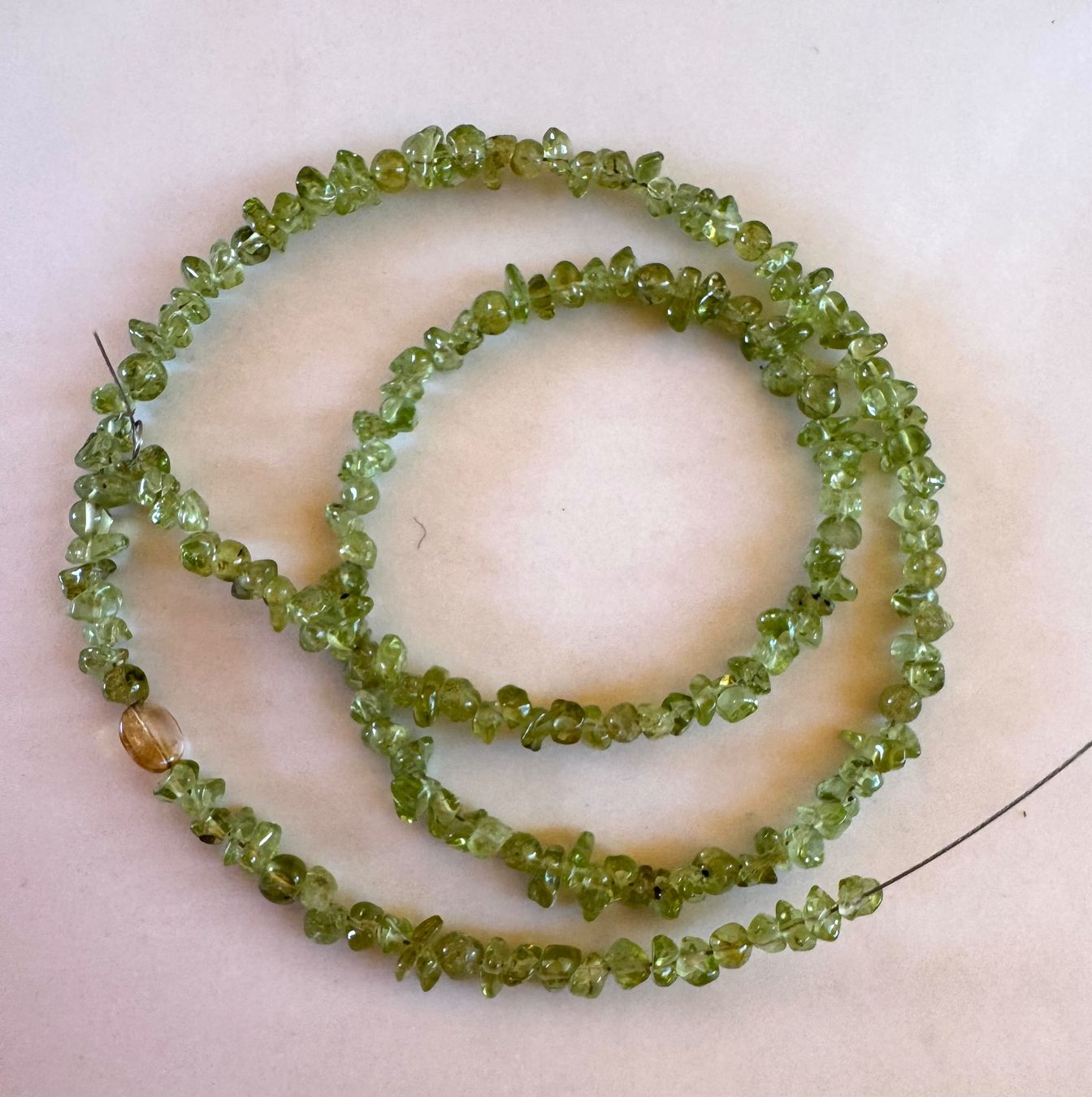 Ketten: Peridot. Olivin   extra  wilde Nugget/Splitter Form     44cm – Neu und originalverpackt aus Leuggern von gemshow 4