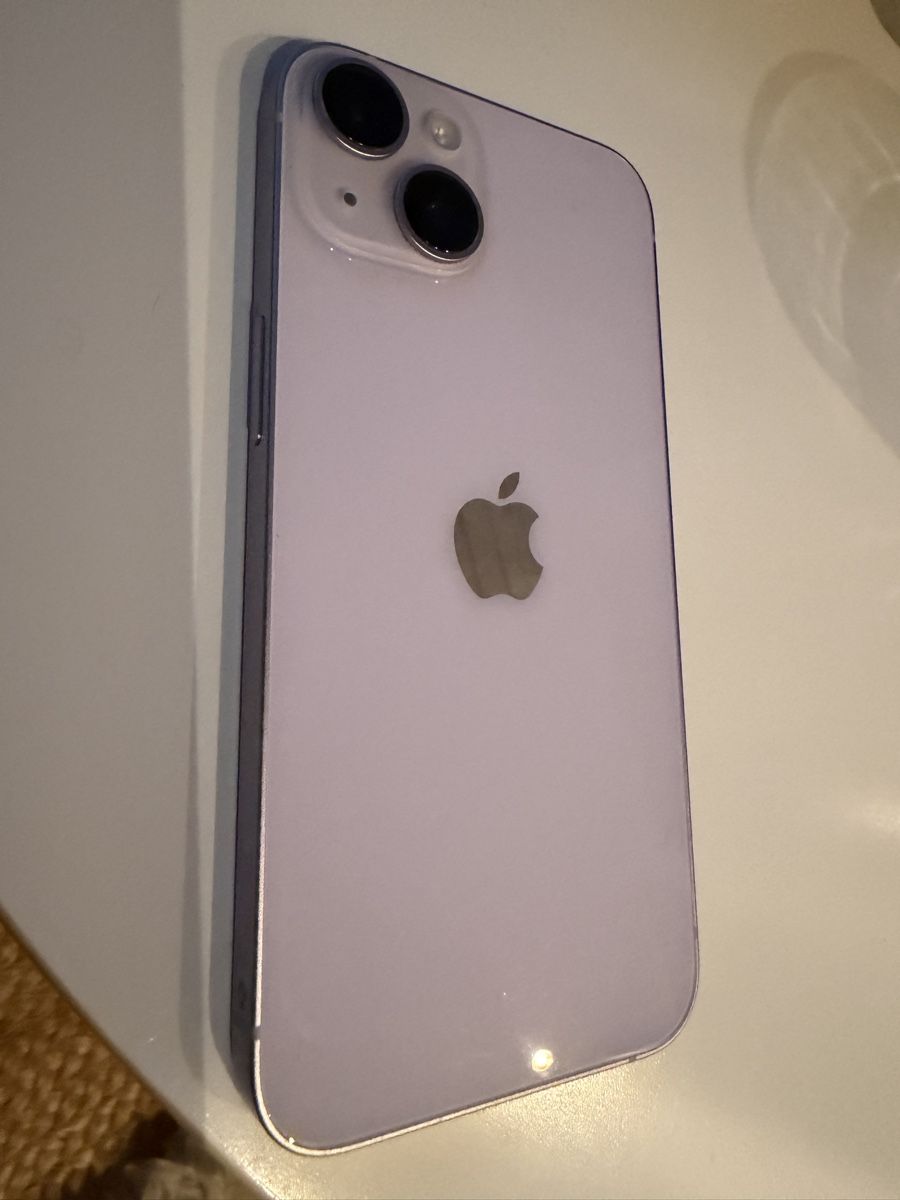 Apple Portables: iPhone 14 128 GB  – D'occasion à adliswil par censored55 2