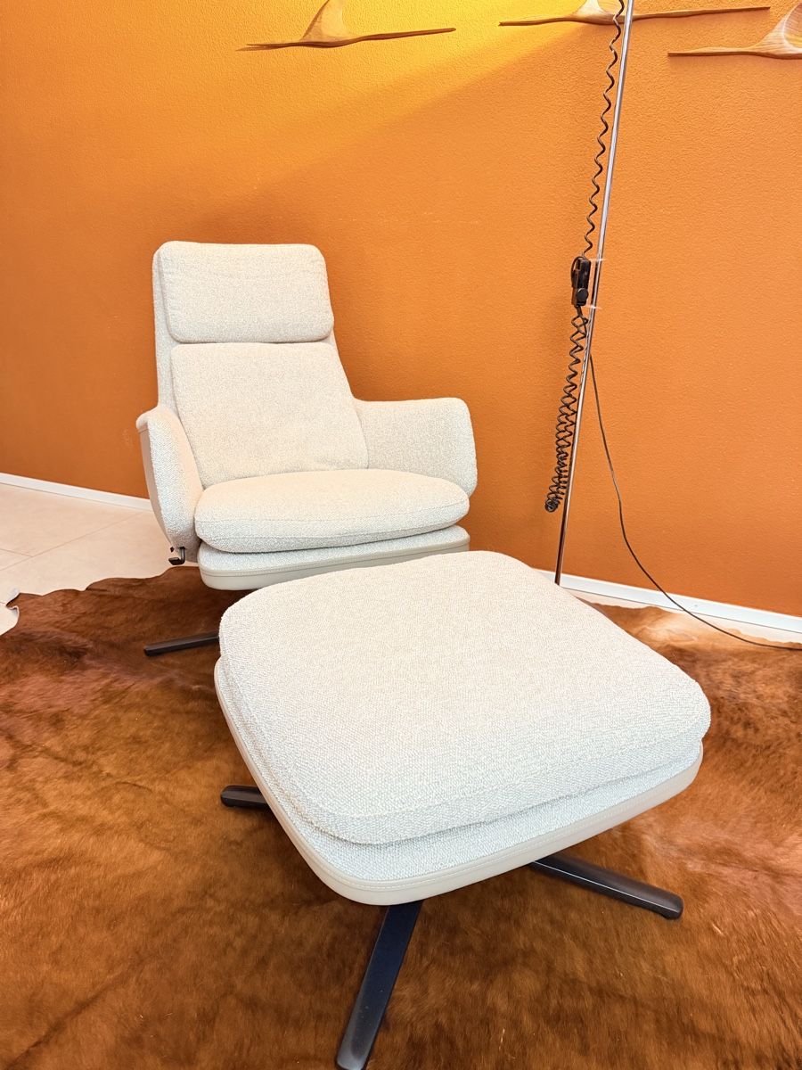 Vitra Poltrone: Lounge Sessel VITRA GRAND RELAX mit OTTOMAN – Usato da Grenchen venduto da Nur_2540 9