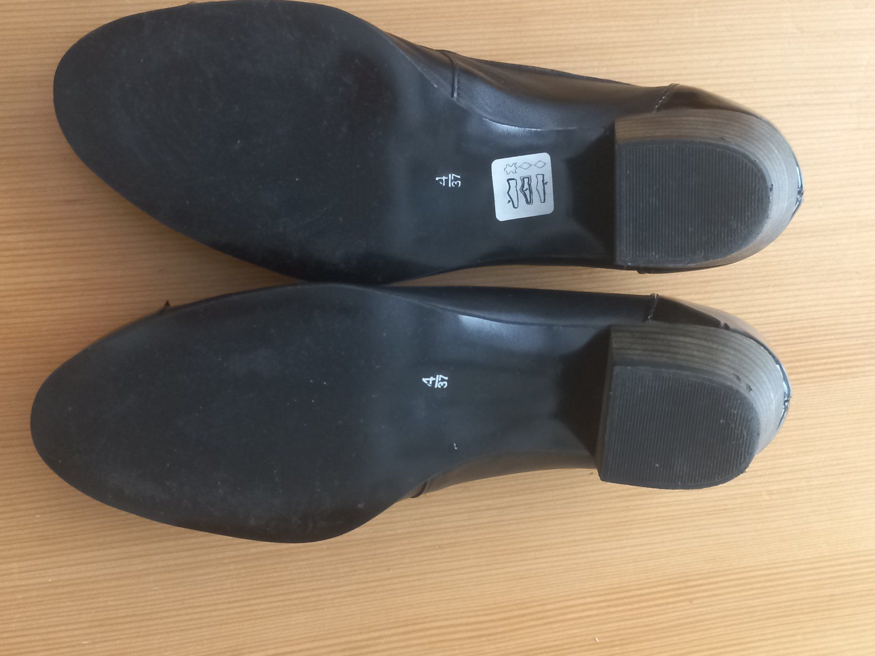 Chaussures femmes: Schuhe – D'occasion à Reinach BL par Niculescu 1
