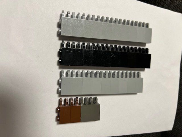 Lego Giocattoli: LEGO 32x Scharnierstein 1x2 (30540) – Usato da Müntschemier venduto da Svonae