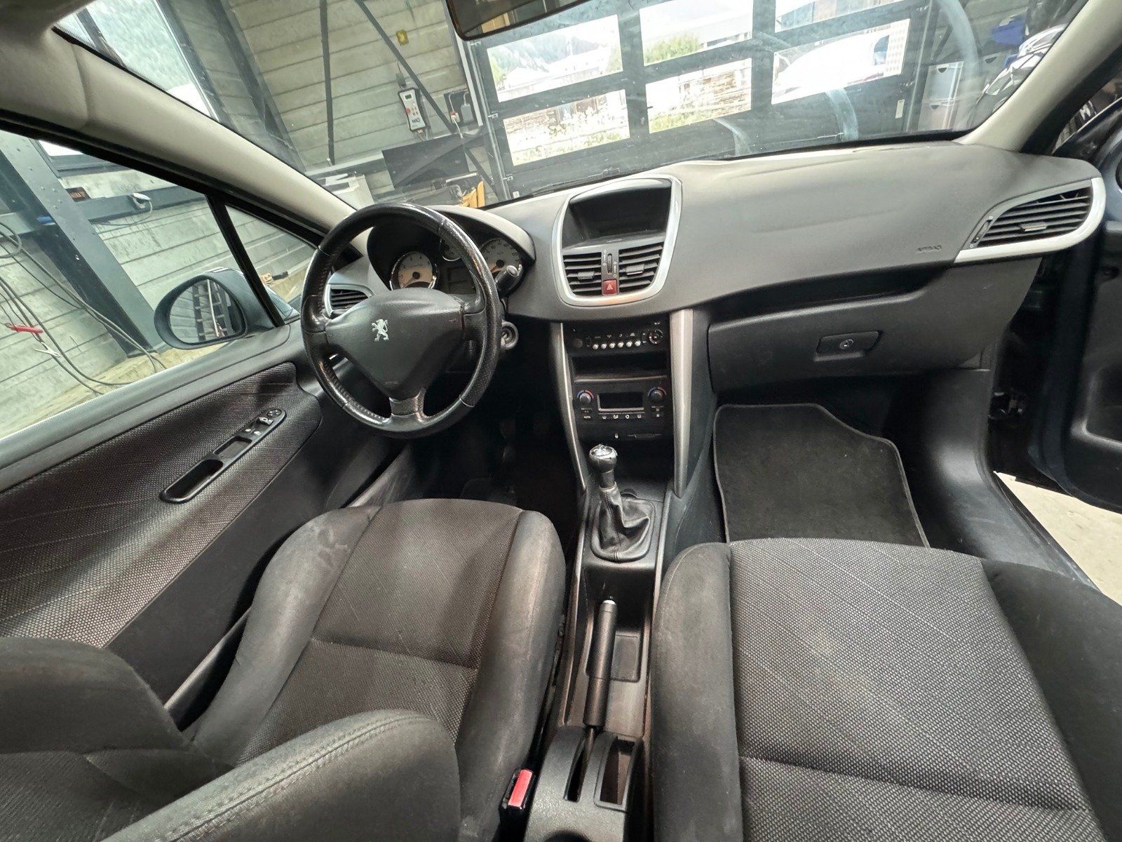 Peugeot Automobili: Peugeot 207 1.6i 16V – Usato da Sonnental venduto da gil_9tgc 6