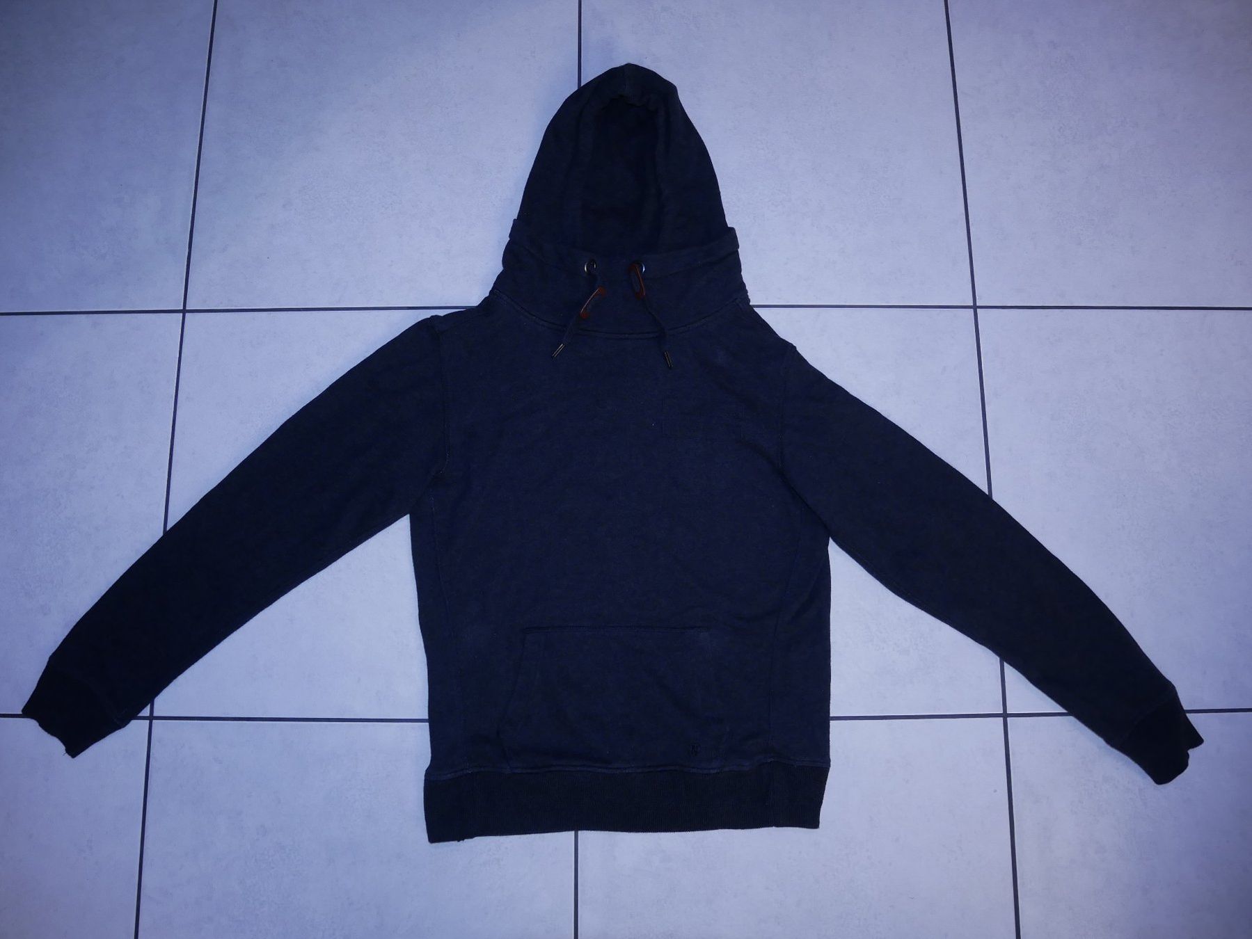 Nile Maglioni & Felpe: Herren Kapuzenpullover, Nile, grau, Grösse M – Usato da Niederwangen BE venduto da Benny.7 1