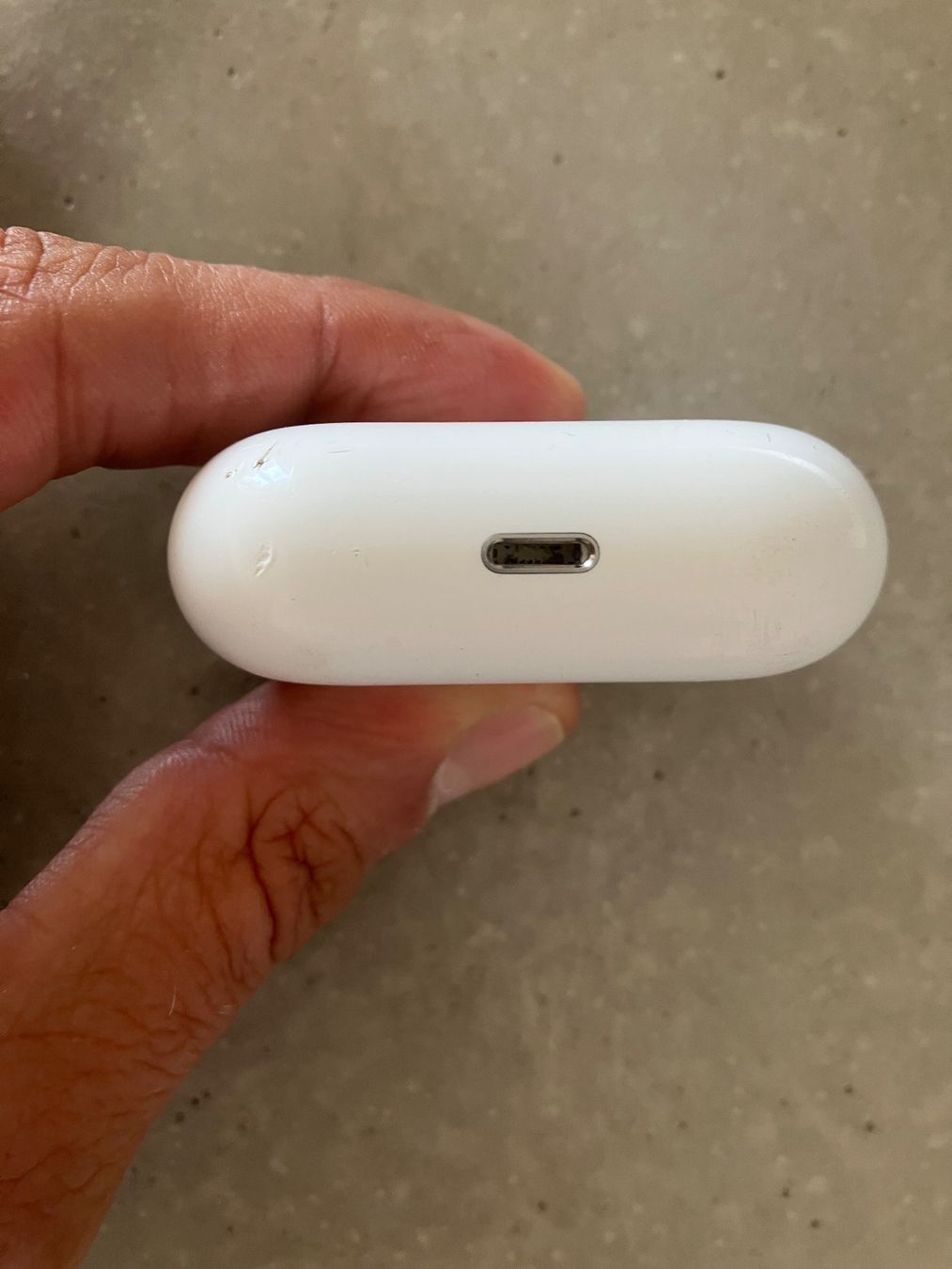 Apple Cuffie: Apple AirPods Pro 1 Charging Case – Usato da Lausanne venduto da mr.v 7