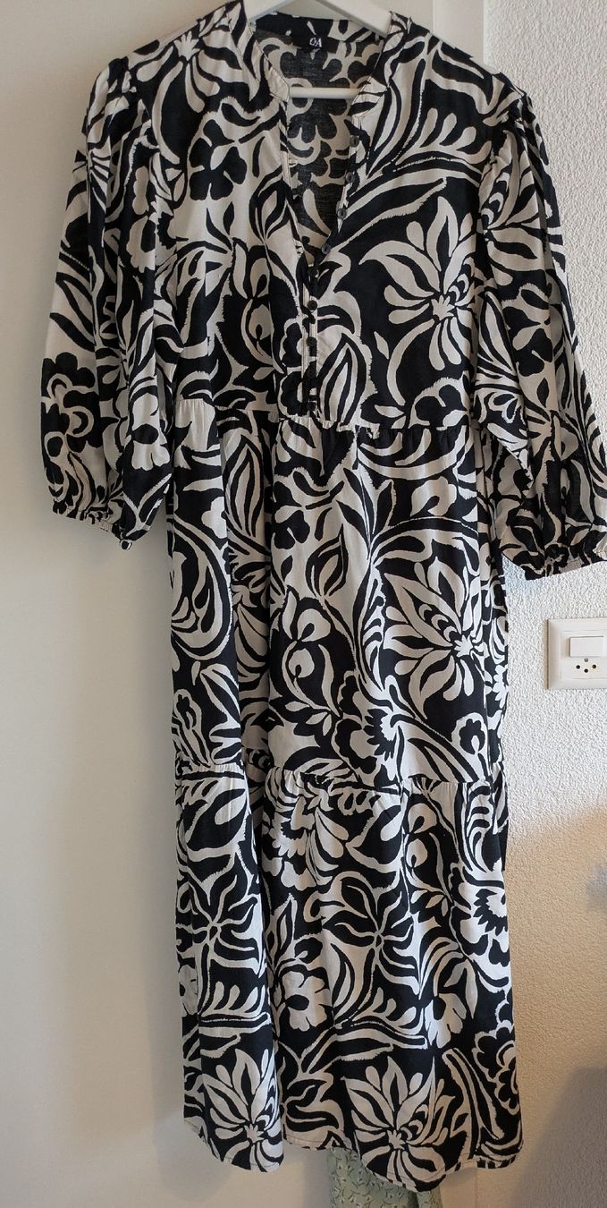 C&A Vestiti: Schönes Kleid C&A M – Usato da Burgdorf venduto da Mikewalther