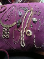 lot bijoux diverses 