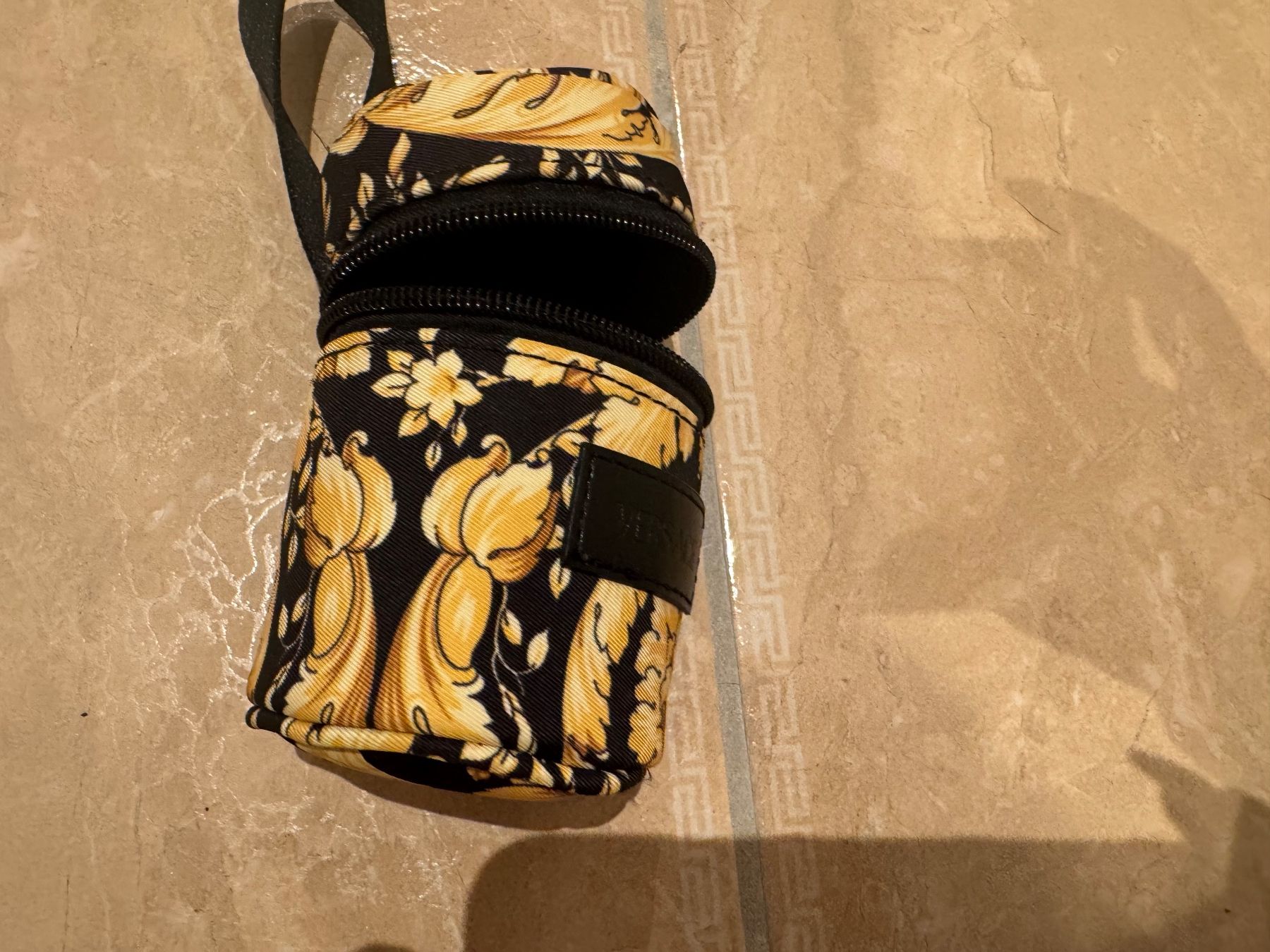 Succhiotti & catenelle porta ciuccio: Versace neue edle Nuggi Box – Nuovo (secondo la descrizione) da Klingnau venduto da Markus14 1