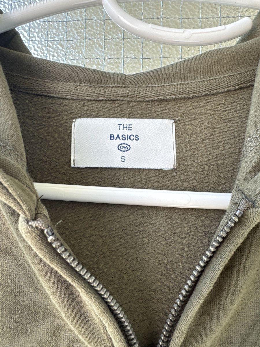 C&A Giacche: Herbstlicher Kapuzenpullover C&A THE BASICS  Gr. S – Usato da Basel venduto da fiona_second-hand_BS 1