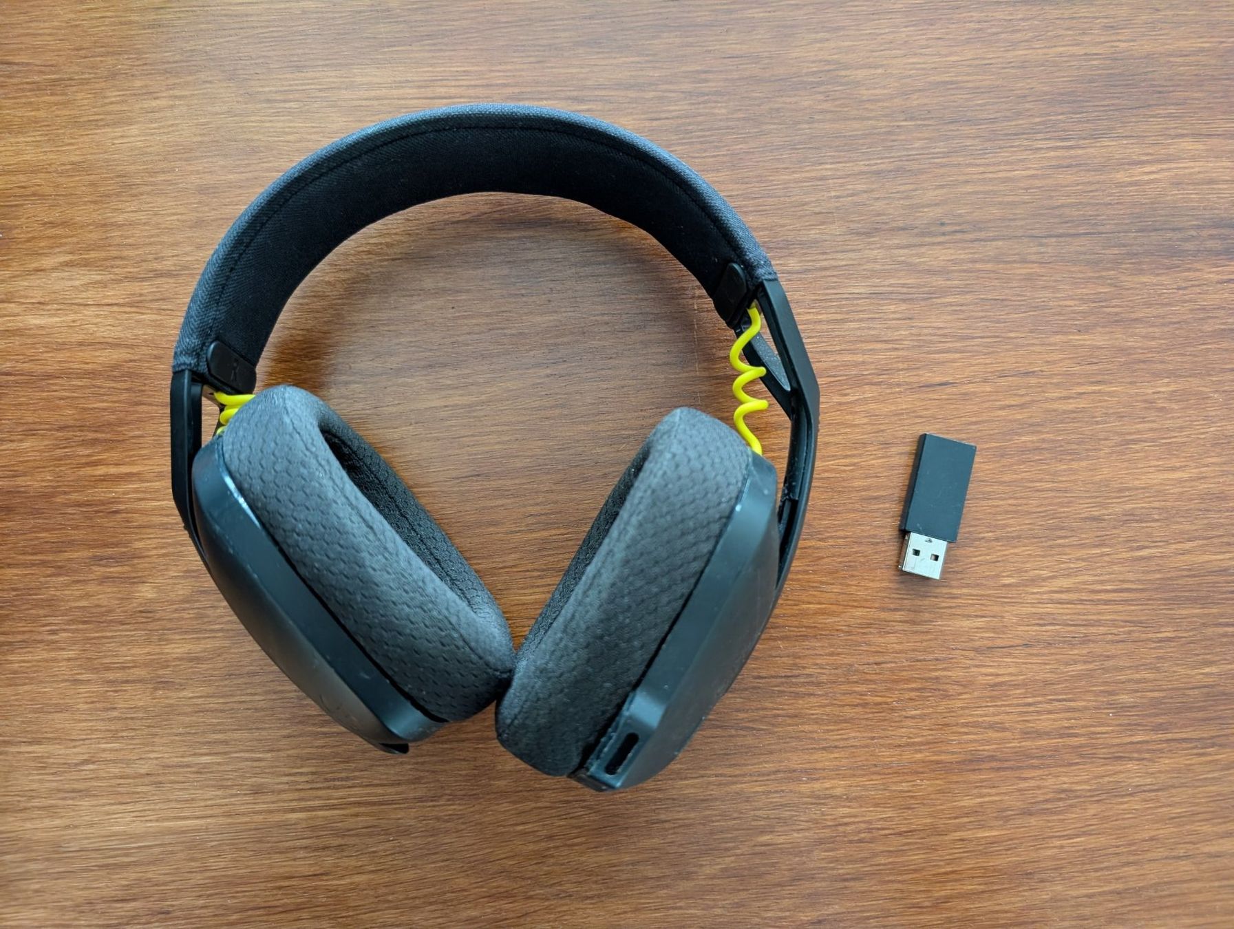 Logitech Cuffie: Logitech G435 Headset – Usato da Winterthur venduto da desint.