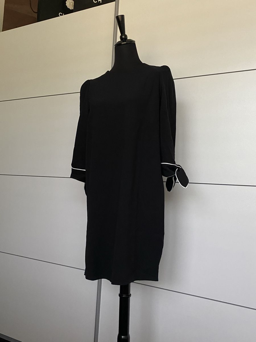 Robes: Etuikleid / Kleid in Gr. M – Neuf (Voir description) à Olten par ale_nb2x 1