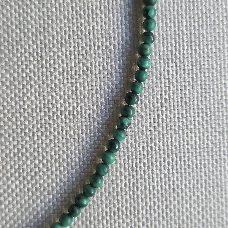 Catenine: Collier en véritable Malachite 2 mm, envoi compris  – Usato da Orbe venduto da Adaline.64 2