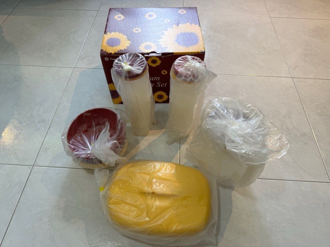 Tupperware Contenitori & Simili: Tupperware Millennium Party Set 14 Teilig Neu OVP – Nuovo e nell'imballaggio originale da Saas-Grund venduto da GarageSaleToday 5