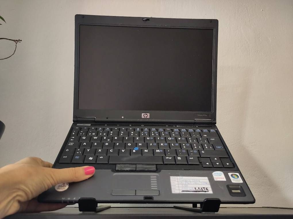 Hewlett Packard Portables: HP EliteBook 2510p  Notebook compatto con SSD e Linux – D'occasion à Novaggio par GreenWebSolutions 2