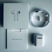 Original Apple AirPods 2 Kopfhörer Wireless Lightning Kabel