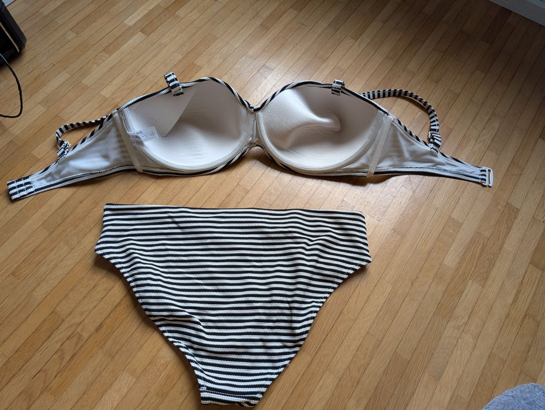 C&A Costumi da bagno & Bikini: C&A Bikini set Gr 44 - Oberteil Gr 95D – Nuovo (secondo la descrizione) da Luzern venduto da Sofia33 1