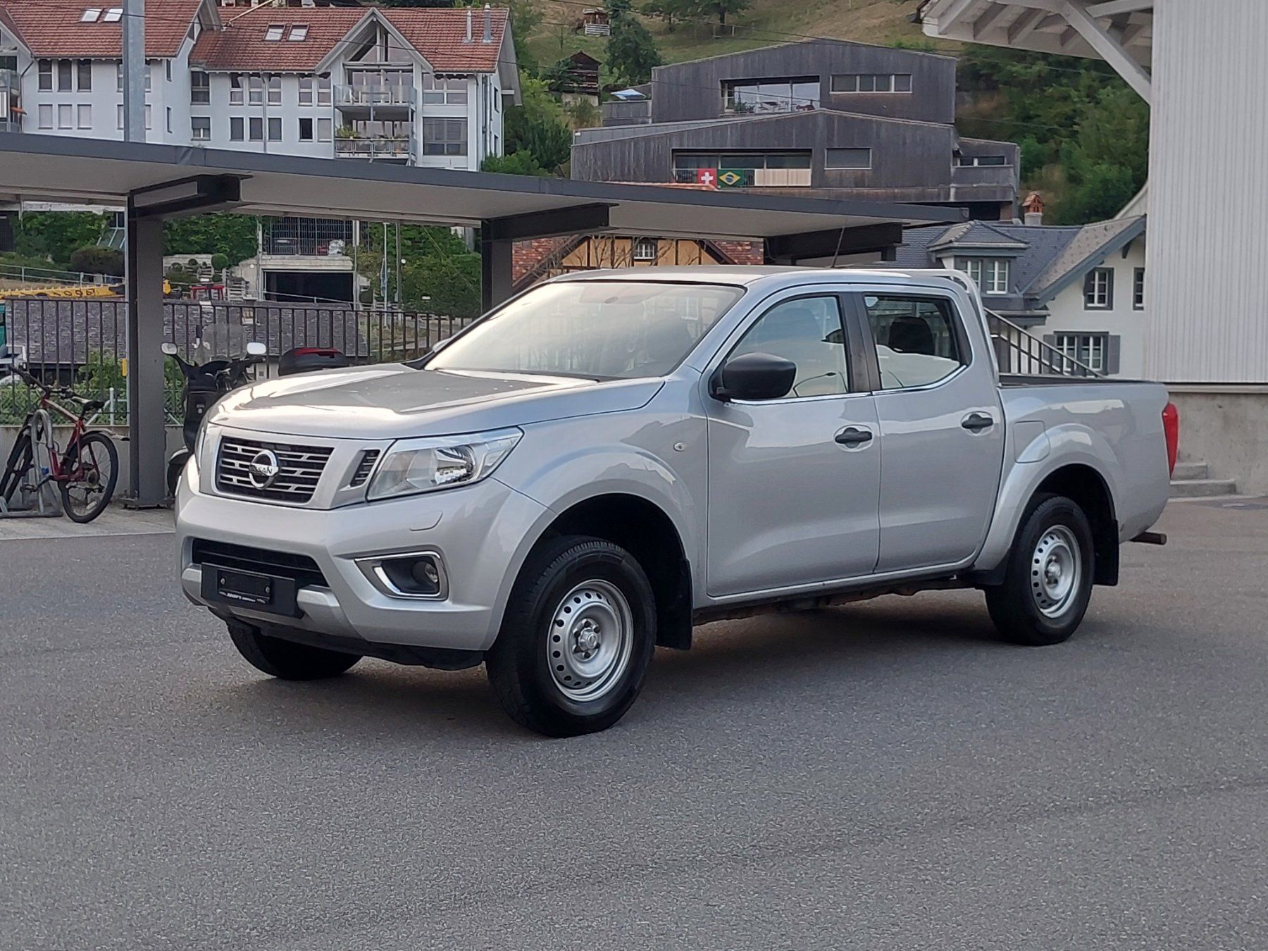 Nissan Autos: Nissan Navara 2.3 dCi Double Cab – D'occasion à Spiez par Cobra_Daytona 1