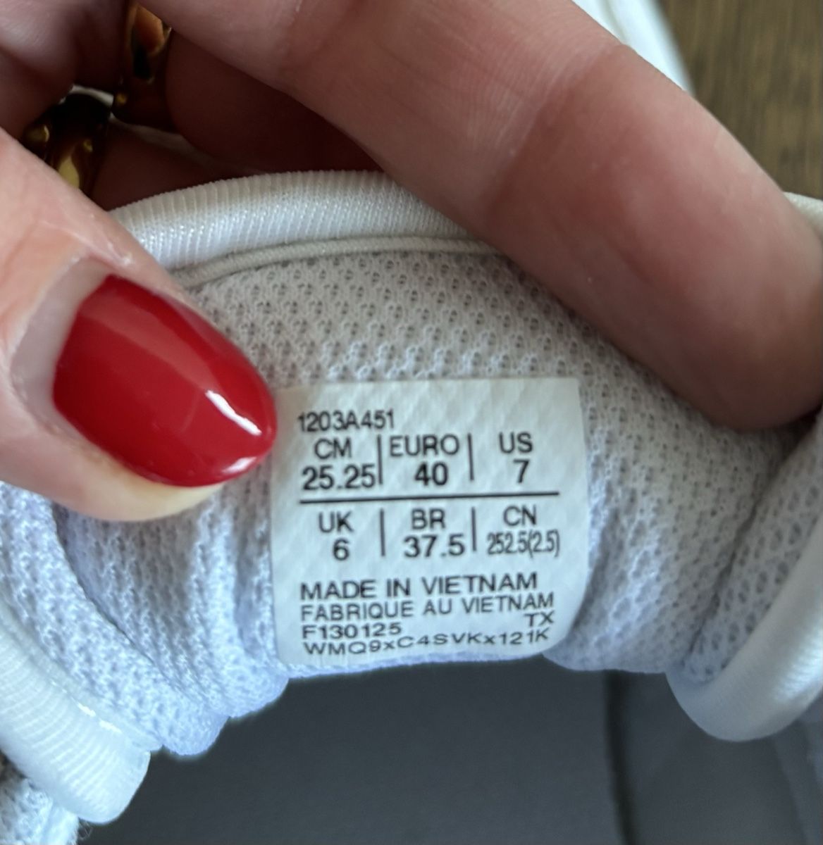 Asics Damenschuhe: Asics Skyhand, Grösse 40, neuwertig – Neu (gemäss Beschreibung) aus Ennetbaden von maj_87mn 2