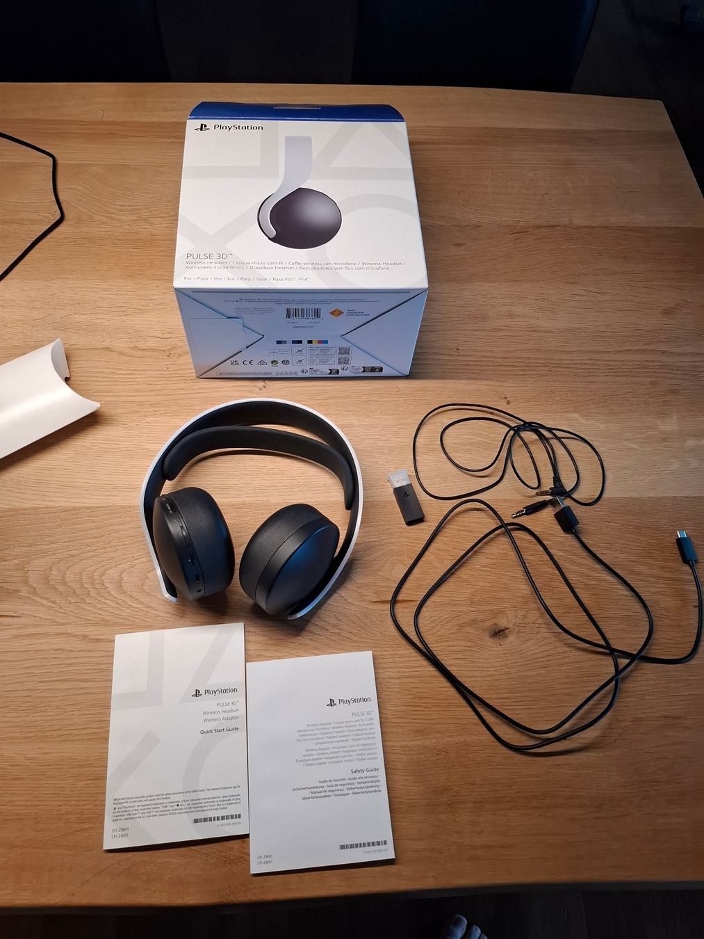 Sony Cuffie: PlayStation 5 – PULSE 3D Wireless-Headset – Usato da Aesch LU venduto da Koroyosh8