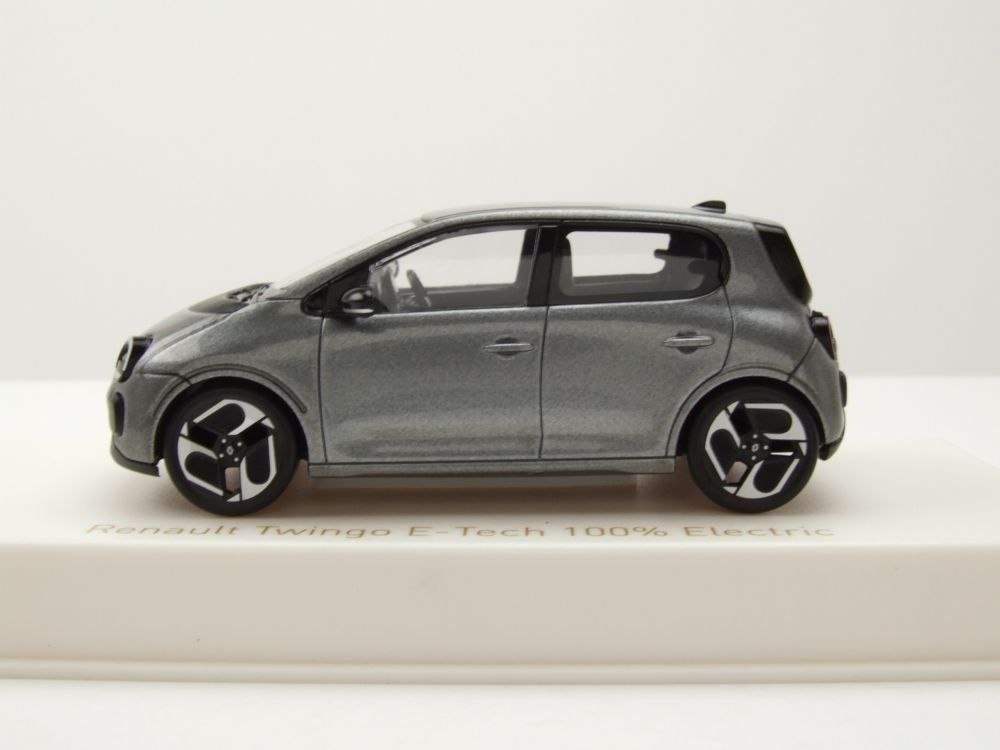 Renault Modellini d'auto: Renault Twingo IV E-Tech seit 2026 grau met. / schwarz  1:43 – Nuovo e nell'imballaggio originale da Gerlafingen venduto da espero88 2
