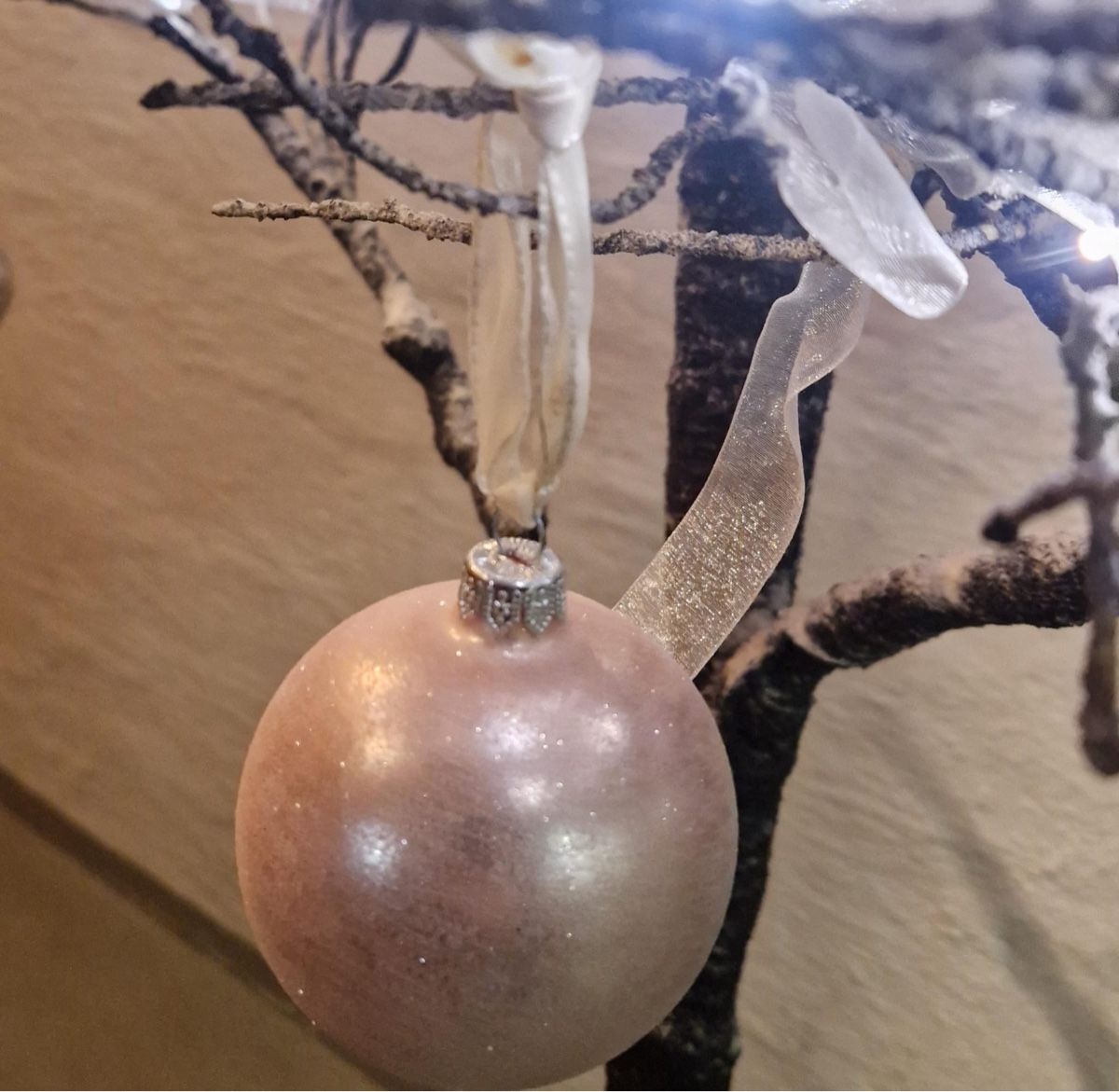 Tutte le decorazioni: Winterdeko Baum mit Lichterkette, Top Zustand – Usato da Schlieren venduto da SB_LO 8