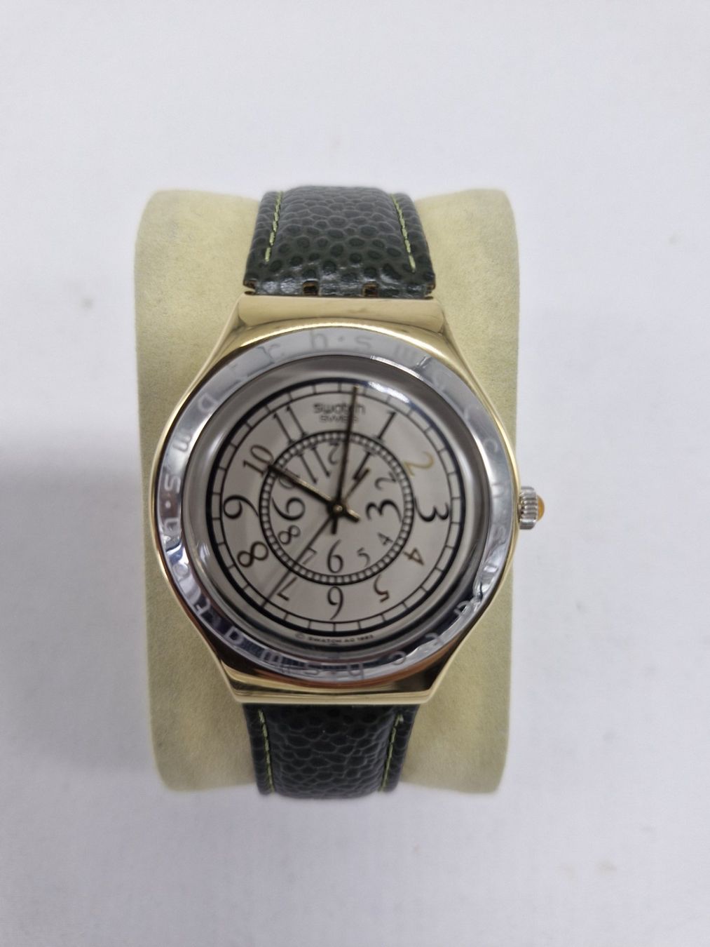 Swatch Orologi: SWATCH IRONY / GOLD – Usato da Bulle venduto da italicum
