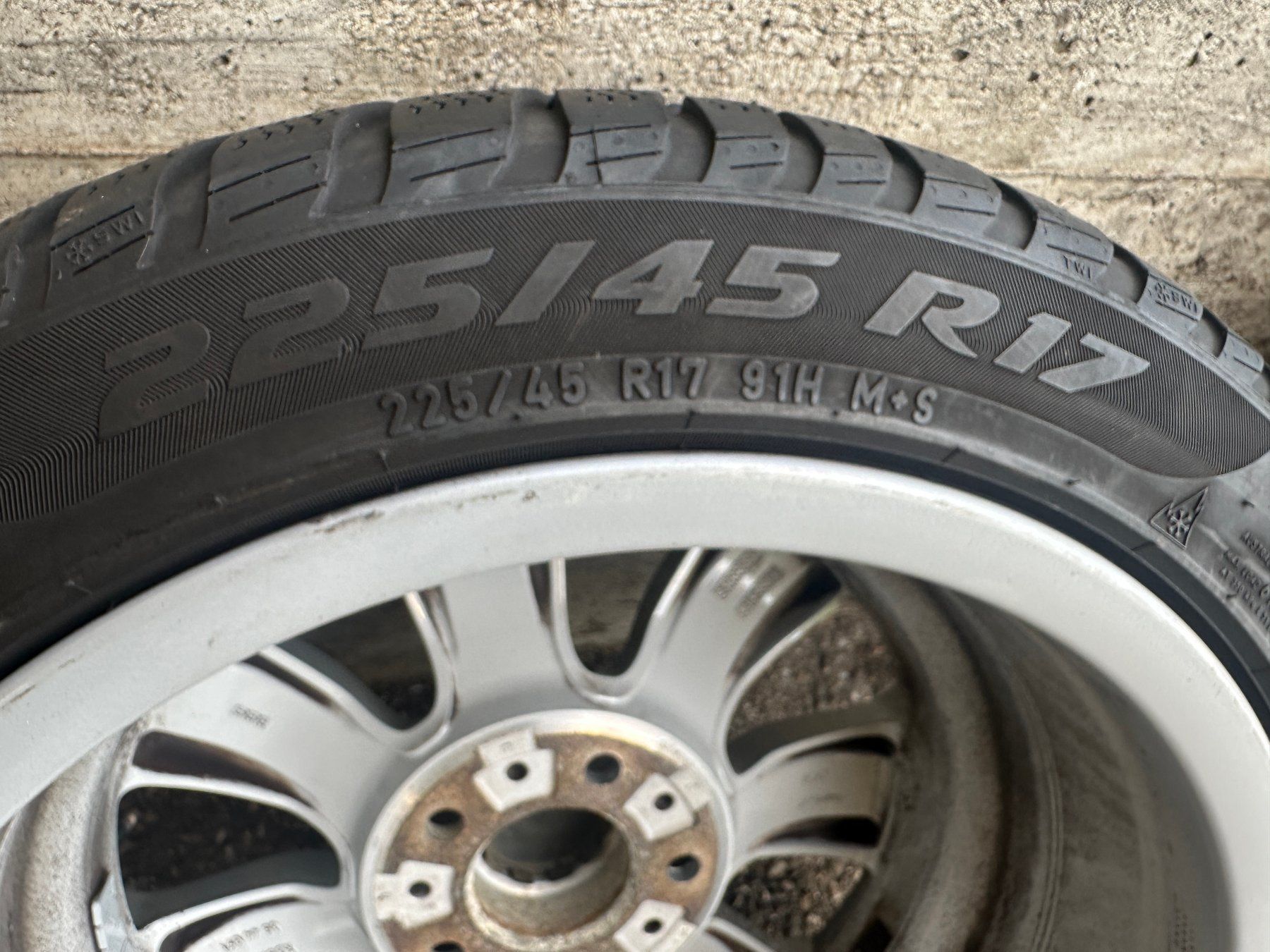 BMW Pneumatici & Ruote complete: 4 Alurad 17" BMW 3er – Usato da Günsberg venduto da fuerstvgb 4