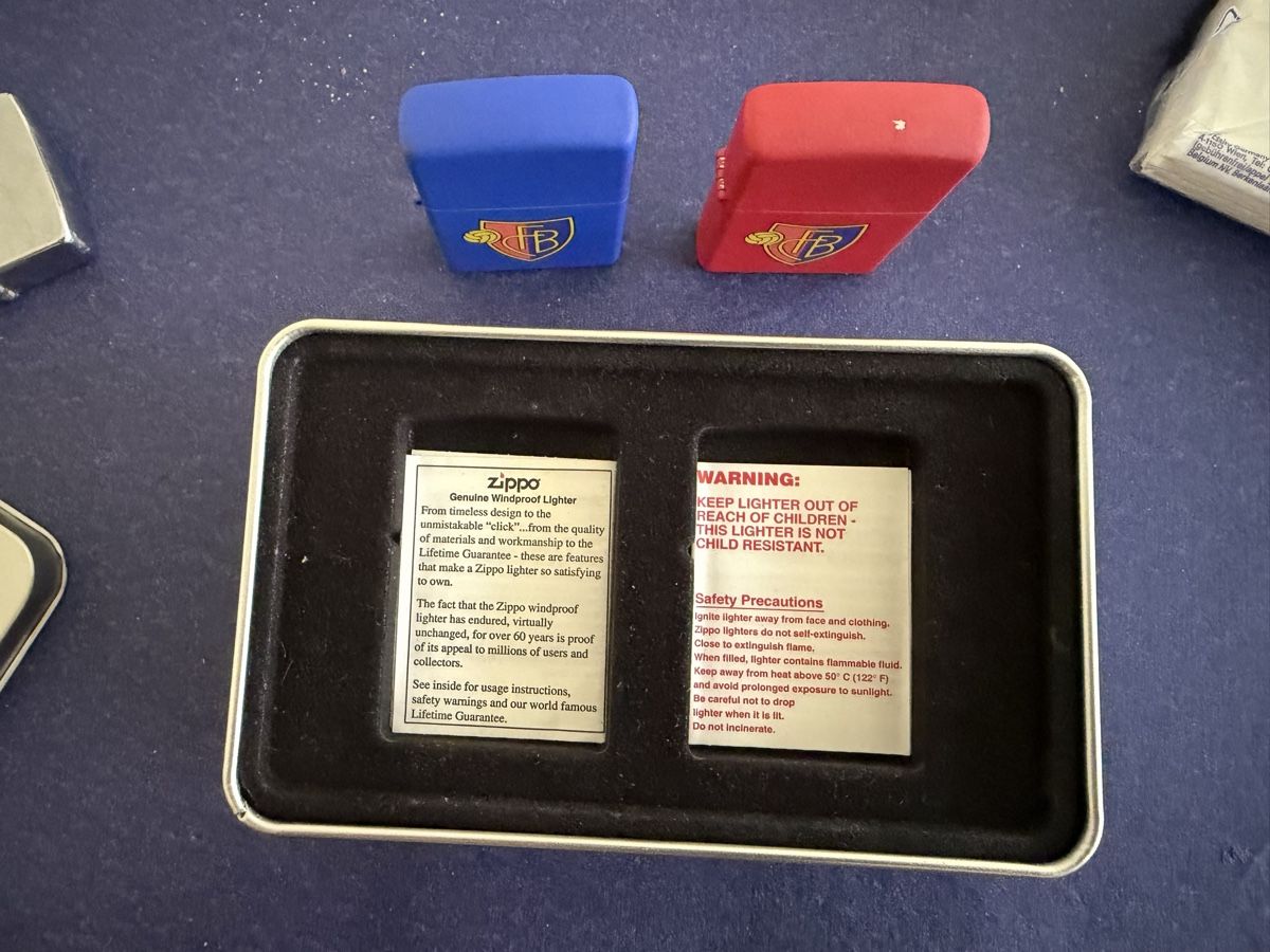 Zippo Feuerzeuge: FCB Zippo – Neu (gemäss Beschreibung) aus Allschwil von Rene701 2