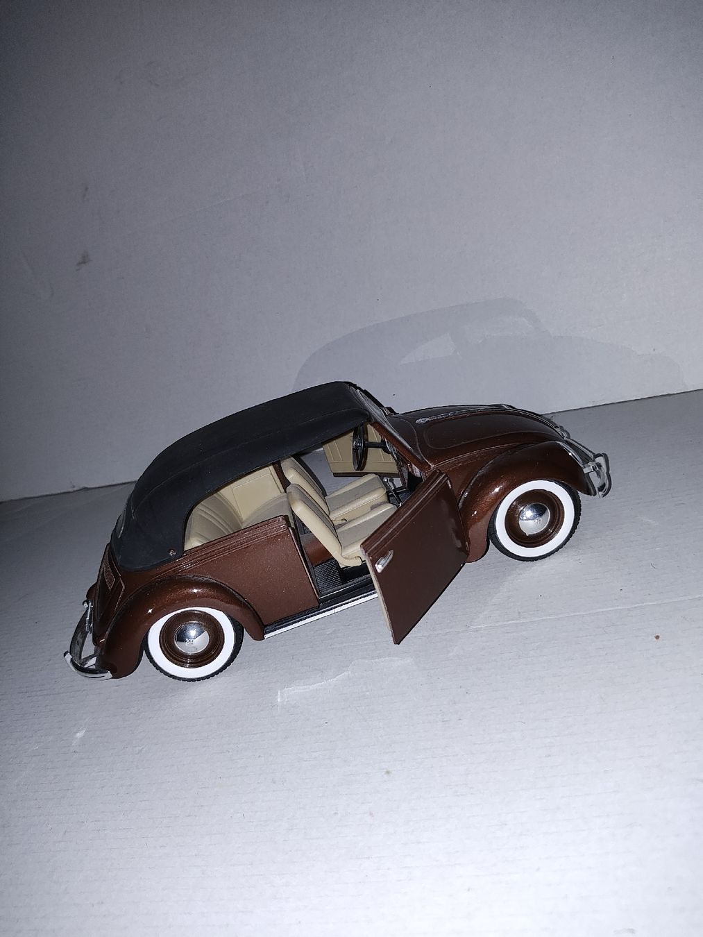 Volkswagen Modellautos: VW Käfer Cabriolet Modellauto, Braun, – Gebraucht aus Boniswil von 1988liringreen 1
