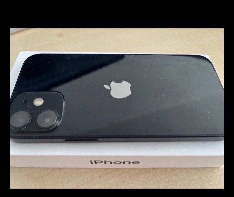 Apple Telefoni cellulari / Smartphones: iPhone 12 mini 128gb – Usato da Schaan venduto da meh_zd8z 1