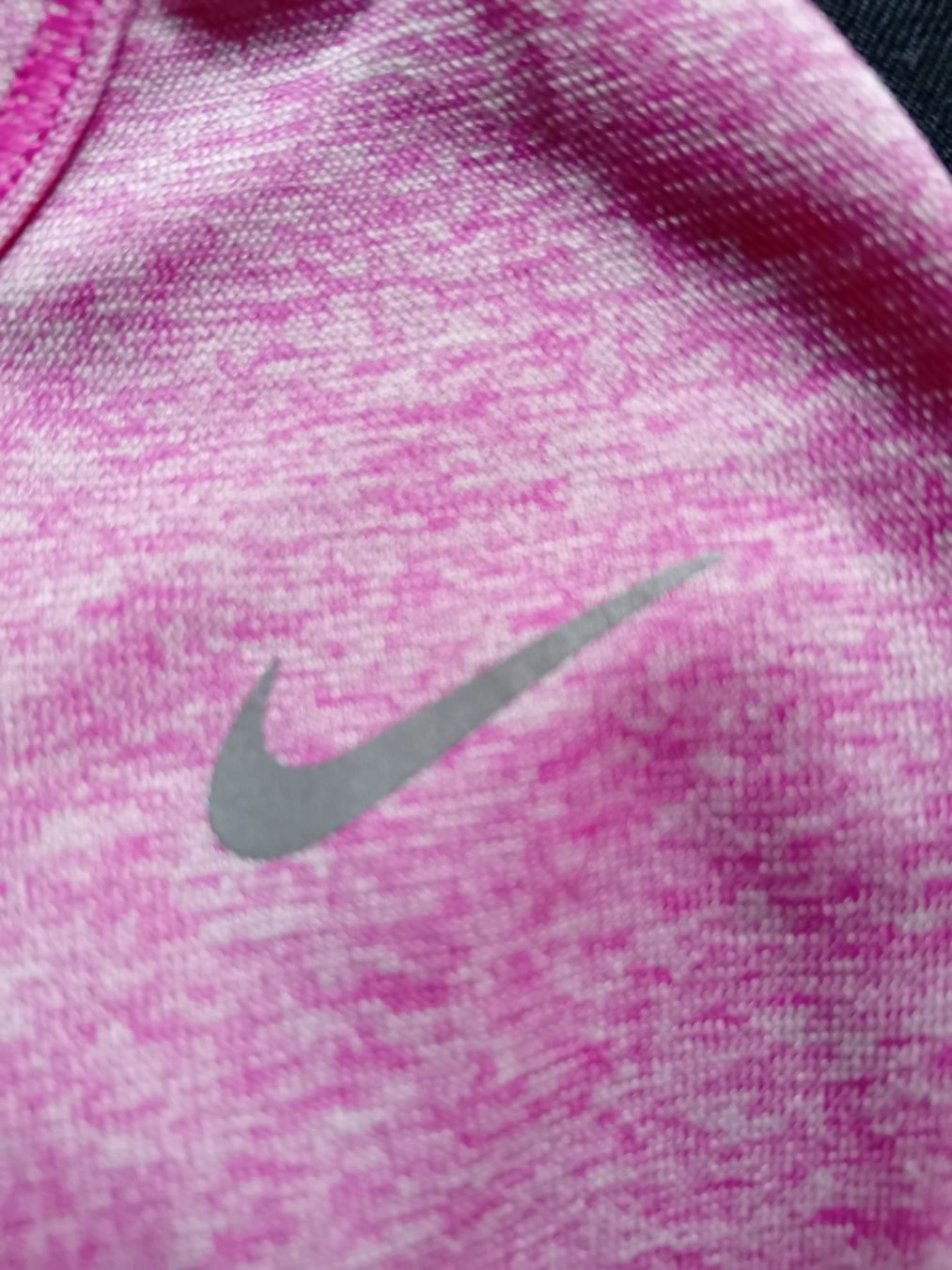 Nike Leibchen & Hosen: Sport shirt S – Gebraucht aus Rüthi (Rheintal) von titlis07 5