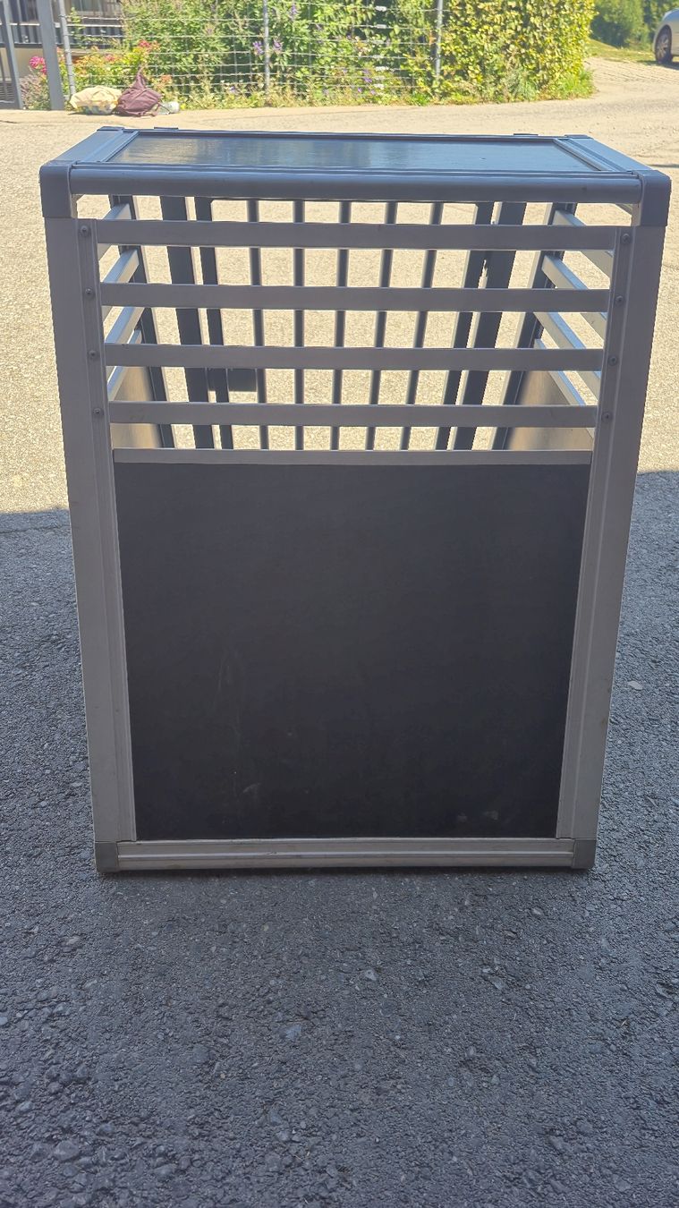 Cages, transport & sécurité: Auto Hundebox – D'occasion à Schwellbrunn par PalimPalim03 2