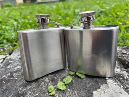 2er Set edle Edelstahl Flachmänner für Unterwegs, Top!