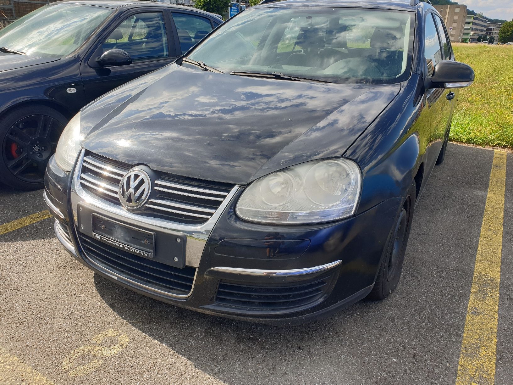 VW Autos: VW Golf 5 Variant TSI B04 Noir – Defekt aus Val D Illiez von SnowRoof