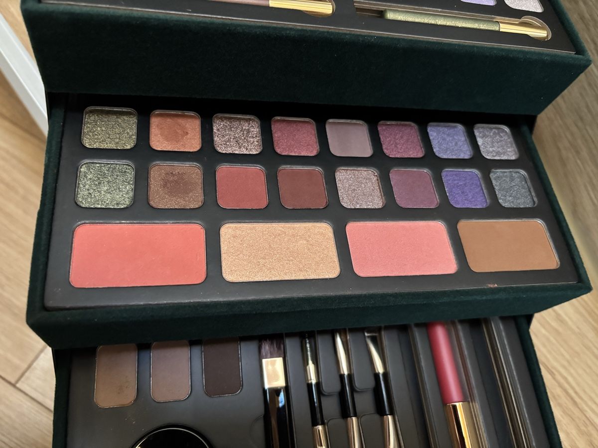 Make-up: Make-up Set Schminkkoffer mit Spiegel  – Neu (gemäss Beschreibung) aus Gerlafingen von man_gnw5 4