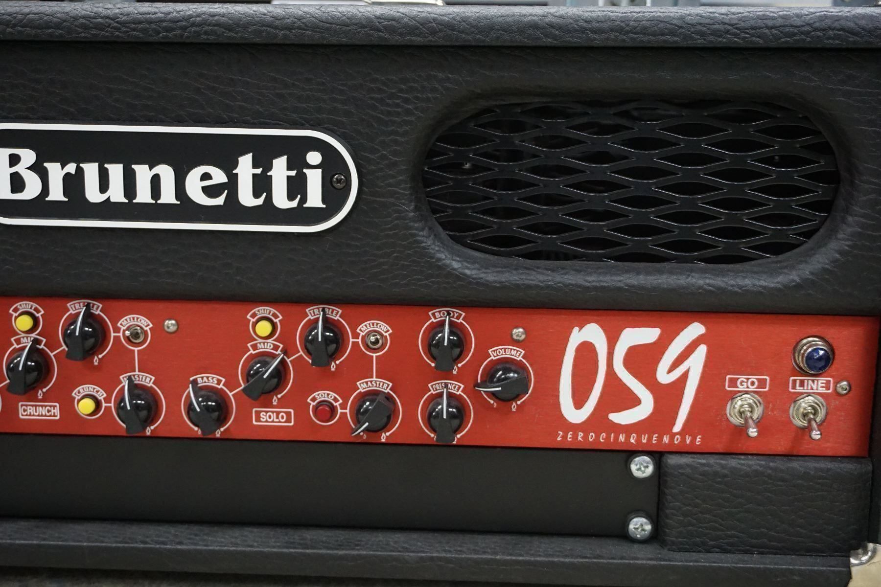 Strumenti musicali: Brunetti 059 Top 3.ch & 4x12" XL Cabinet – Usato da Ortschwaben venduto da Musictrade 4