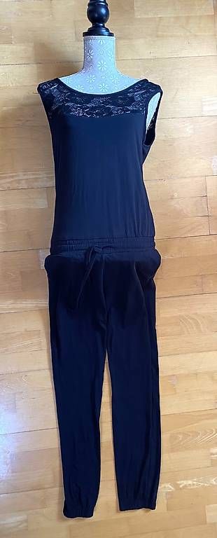 Tute: schwarzer Jump Suit / Overall Gr. S/M – Usato da Maur venduto da chr_x8zv 1