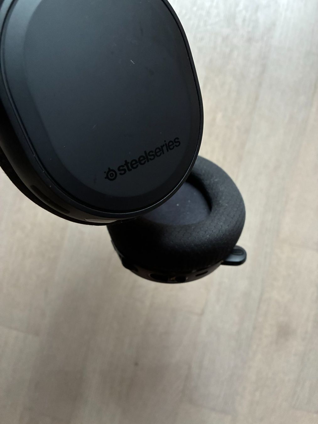 Steelseries Kopfhörer: Steelseries-Headset mit Ständer – Gebraucht aus Winznau von CornelAndreas 5