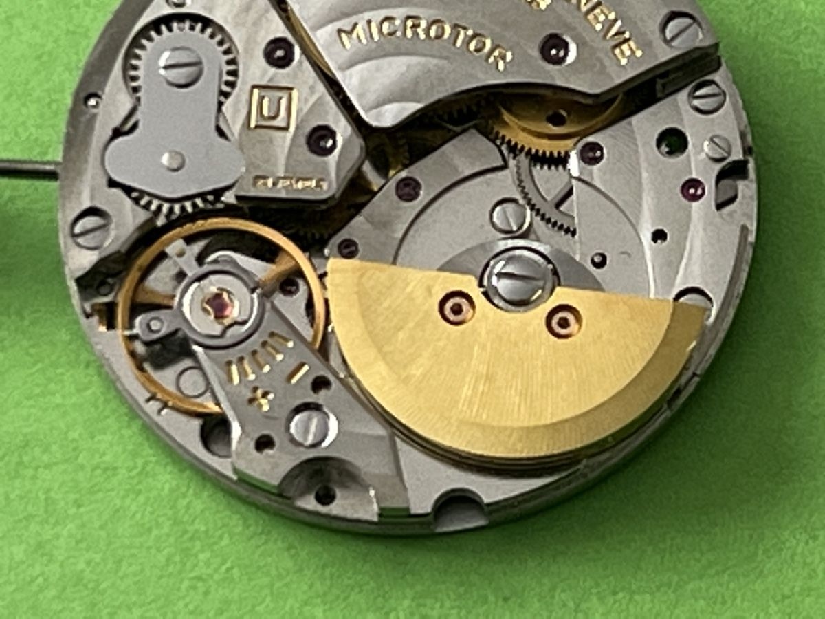 Universal Genève Orologi: UNIVERSAL GENEVE CAL.72 – Nuovo (secondo la descrizione) da Bassecourt venduto da 59.00chf 1