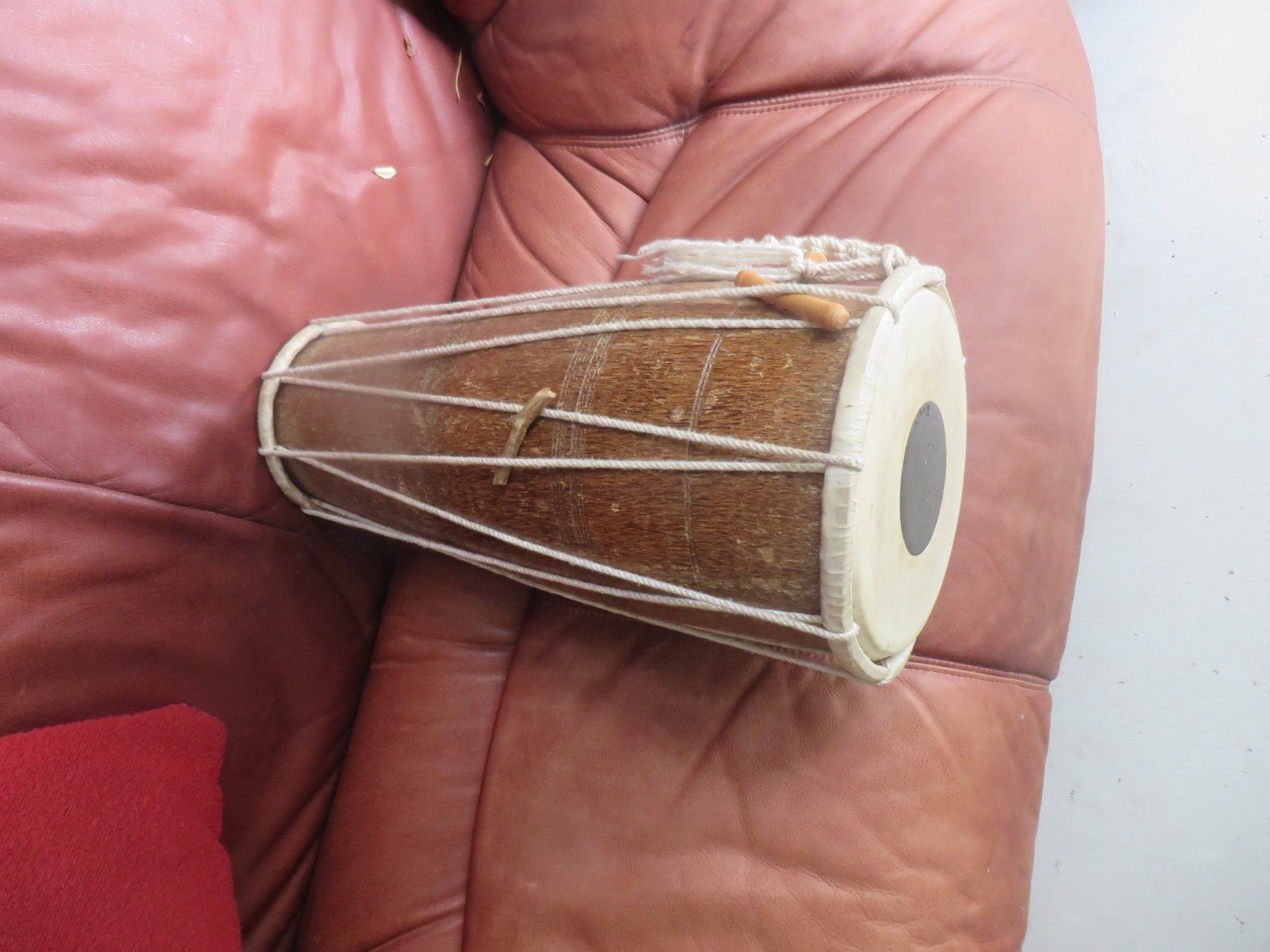 Strumenti musicali: Trommel aus Sri Lanke – Usato da Winterthur venduto da drachenkrieger