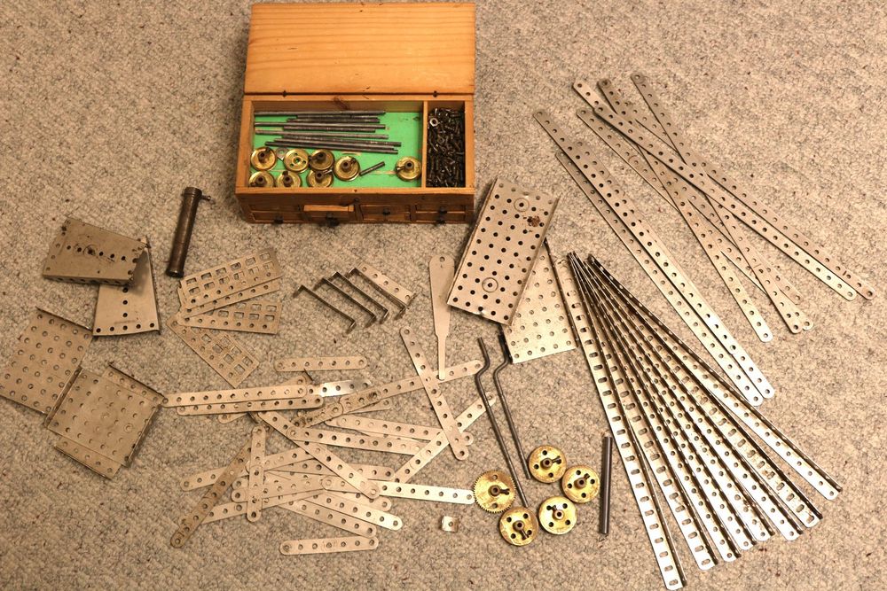 MECCANO MANUEL D'INSTRUCTIONS POUR L'EMPLOI DES BOÎTES 00 A 3 NUMERO 30A 1930