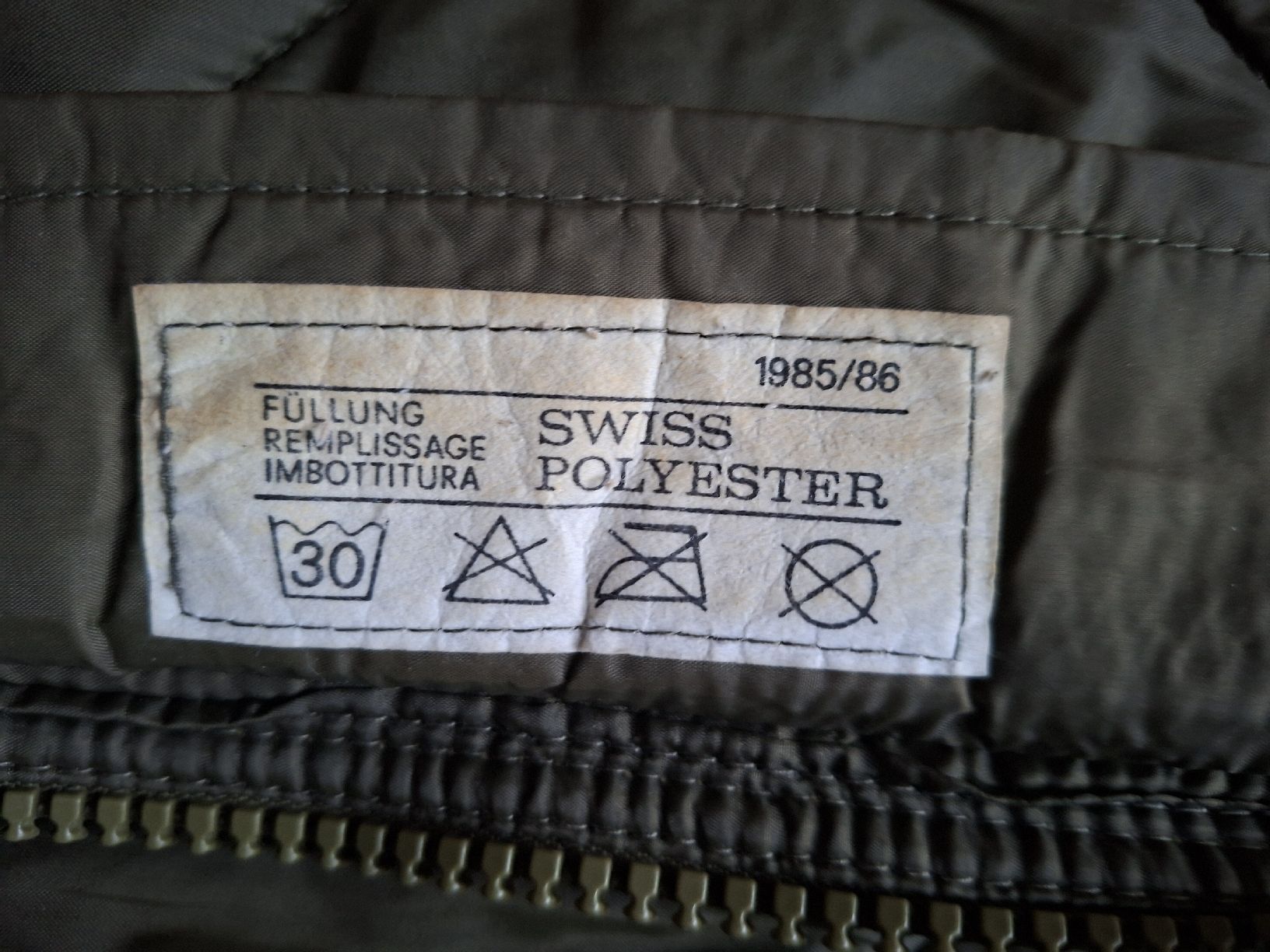 Sacchi a pelo: Schweizer Armee Militär Schlafsack mit Regenhülle – Usato da Schwanden Sigrisw venduto da len_9yqg 1