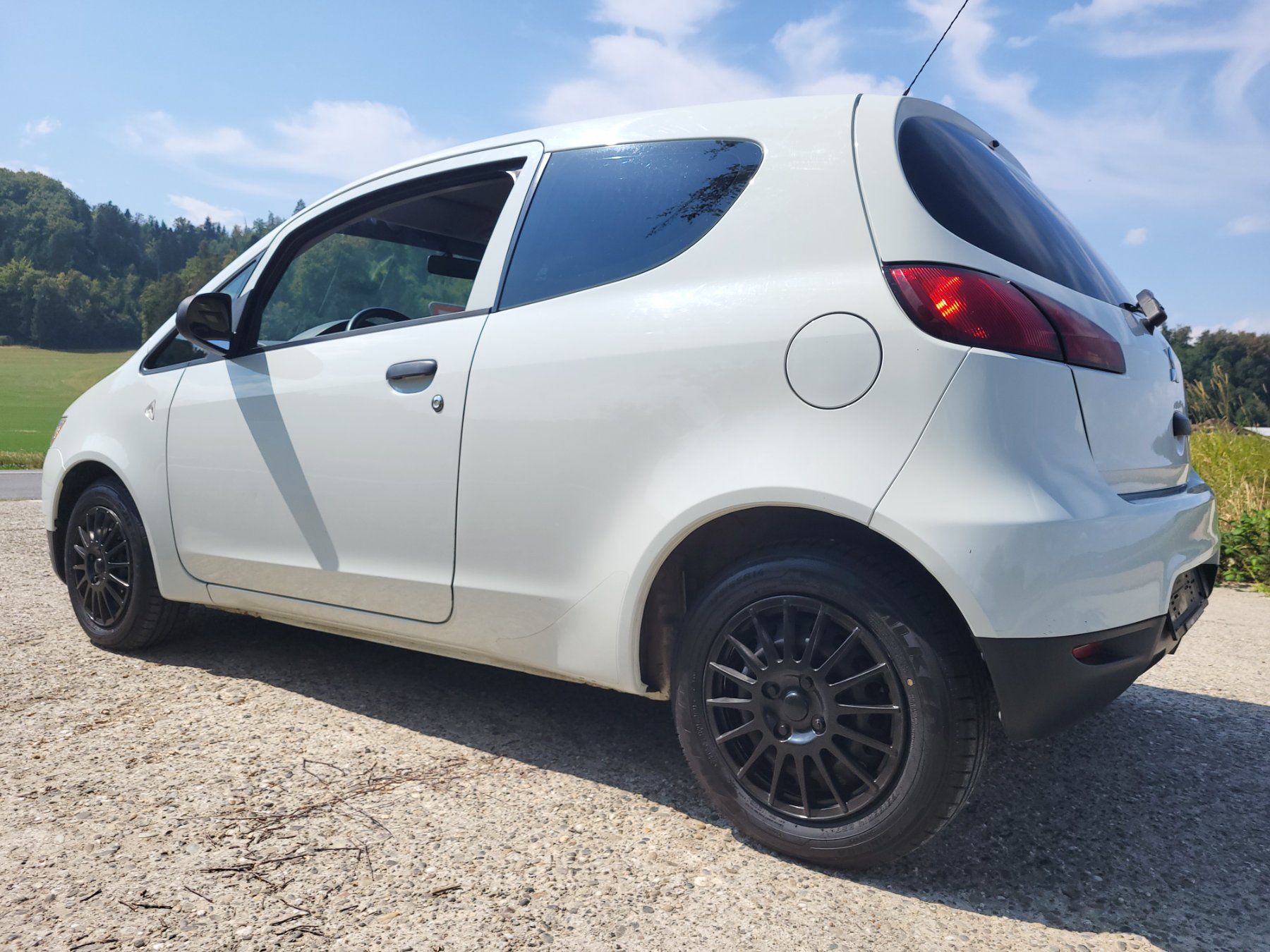 Mitsubishi Autos: Sparsamer Mitsubishi Colt 1.1l – D'occasion à DAGMERSELLEN par rli_pzg6 2