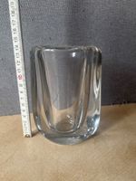 Vase en cristal de Vannes avec gravure au-dessous