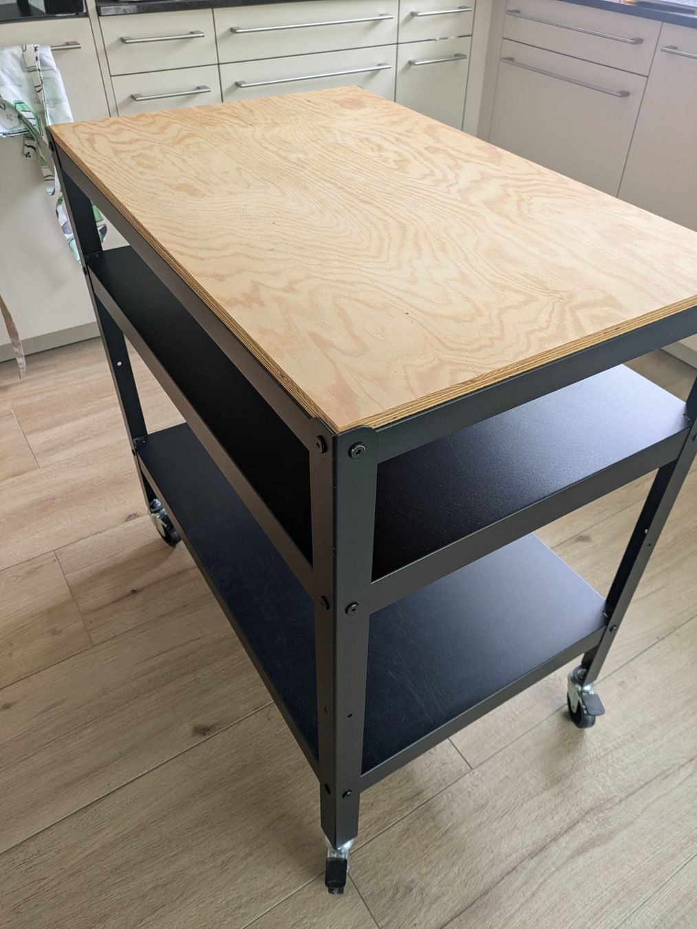 Ikea Banconi: BROR Servierwagen IKEA 85x55cm – Usato da Wangen an der Aare venduto da eggerclaudia 2