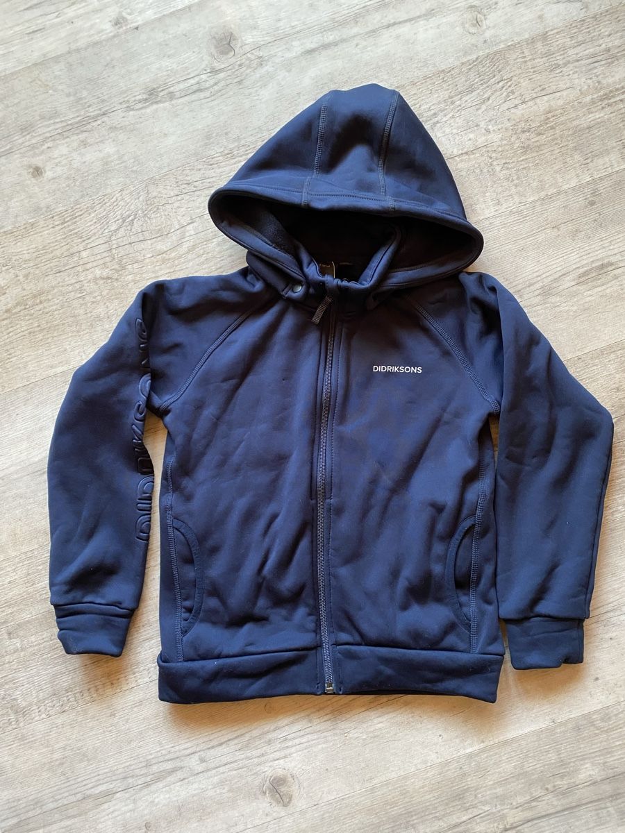 Didriksons Maglioni & Felpe: Didriksons Kapuzenpulli blau Grösse 130 – Usato da Würenlingen venduto da lori59