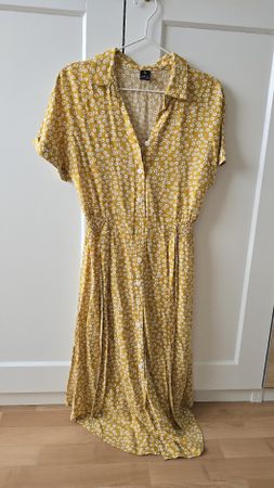 Senffarbenes Kleid Grösse 36/S