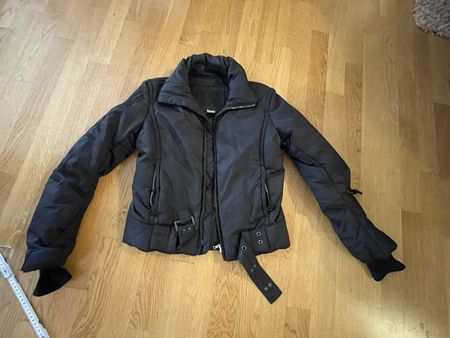 Jacke Warme Winterjacke Gr. S von J&S, schwarz