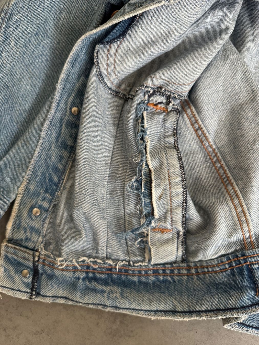 Vestes: Valentino Jeans Jacke – Hellblau – D'occasion à Fraubrunnen par simon_28839 5