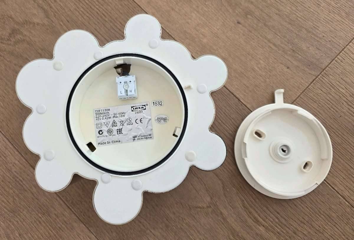 Ikea Lampade: IKEA SÖDERSVIK Wand- oder Deckenleuchte (Bad) – Usato da Saas-Grund venduto da GarageSaleToday 3