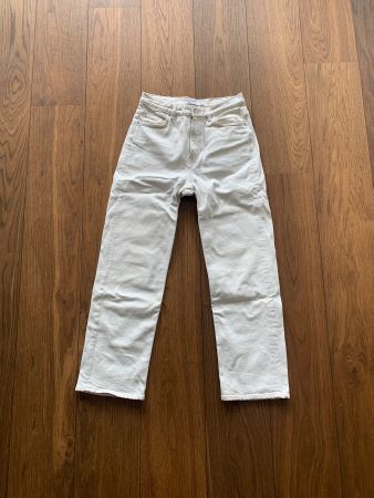 &other Stories weisse Sommerjeans Gr. 36/38
